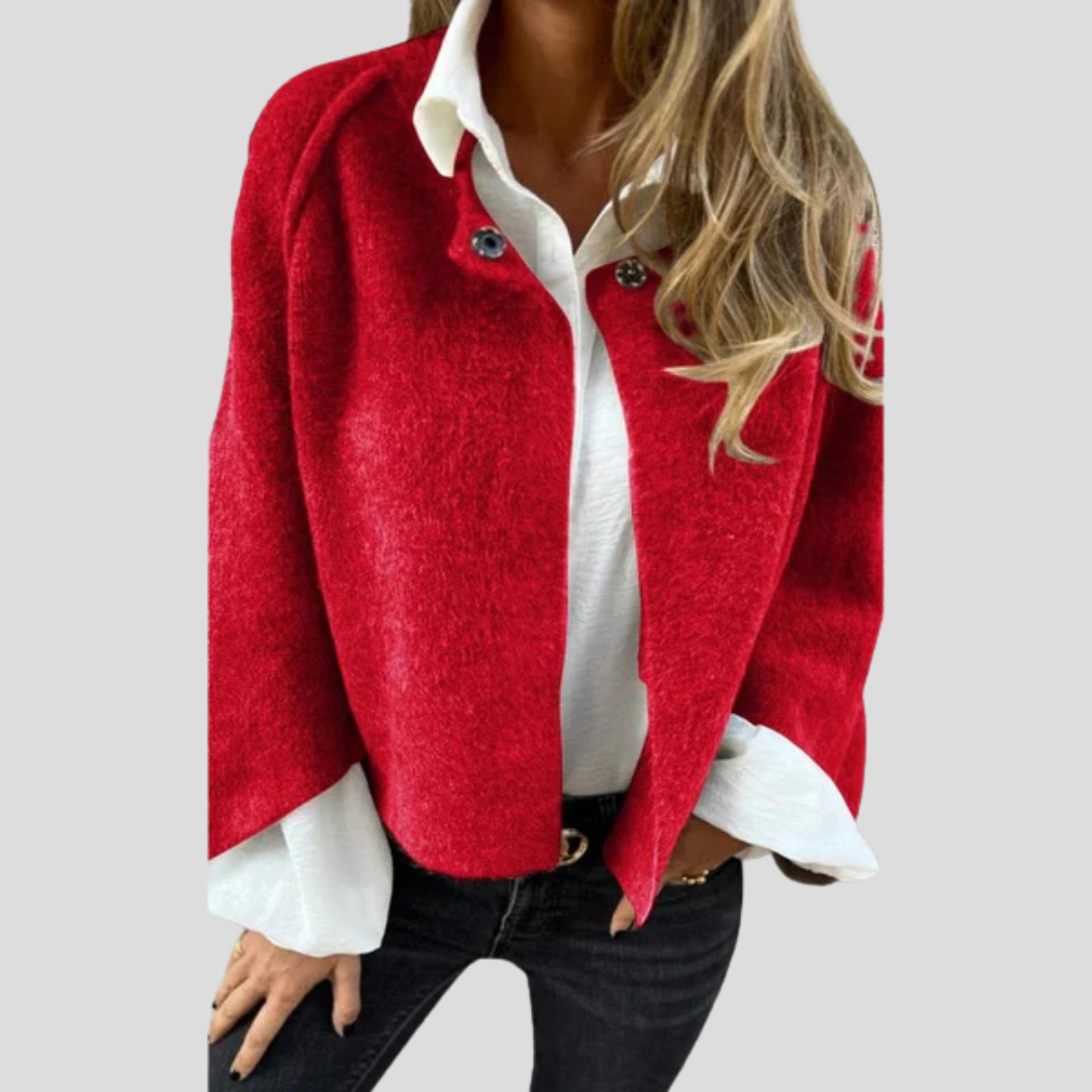 Short and stylish jacket with wide sleeves